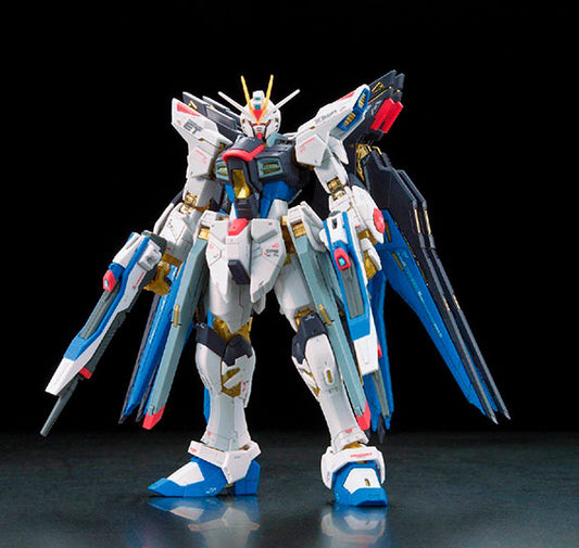 Bandai - Gundam Model Kit - ZGMF-X20A Strike Freedom Gundam RG 1/144