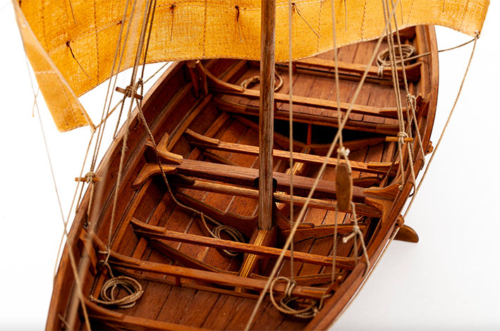 Modelo a escala de madera 1/25 para armar: Roar Ege BB703 - Billing Boats