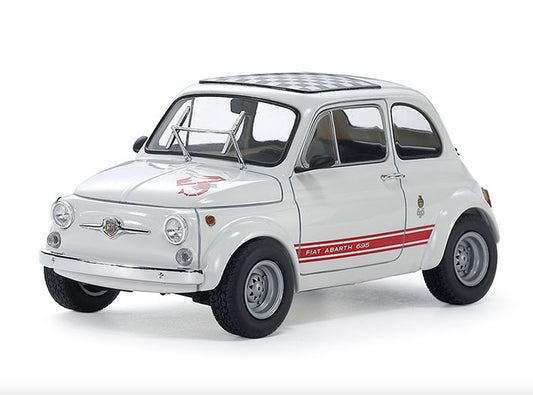 Modelo a escala 1/24 para armar: FIAT ABARTH 695 SS