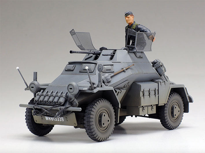 Modelo a escala 1/35 para armar: GERMAN ARMORED CAR Sd.Kfz.222