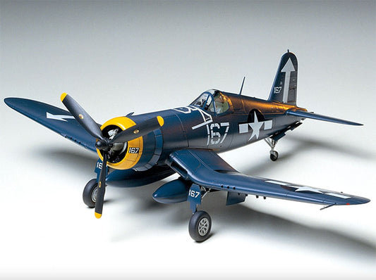 Modelo a escala 1/48 para armar: VOUGHT F4U-1D CORSAIR