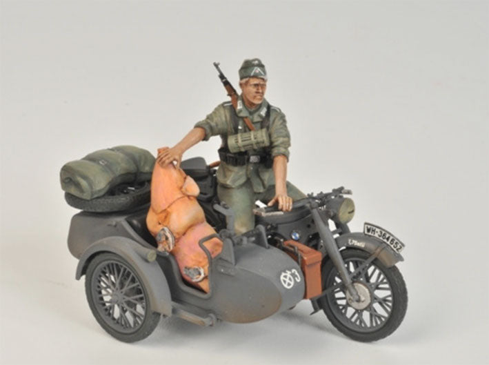 Modelo a escala 1/35 para armar: Militar - MOTO GERMAN WWII SIDECAR R12 W-CREW