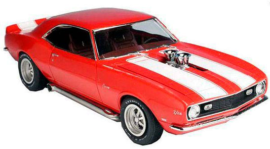 Modelo a escala 1/25 para armar: Auto Camaro 1968 Z/28