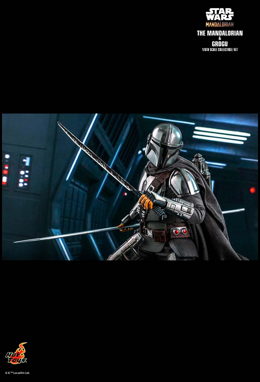 Hot Toys Star Wars: The Mandalorian - <<BUNDLE PACK 2 FIGURAS HOT TOYS>> Mando y Grogu Edición Estandar + Grogu (Baby Yoda) con carreola y accesorios Escala 1/6