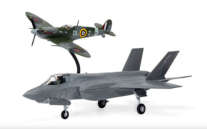 Modelo a escala 1/72 para armar: Supermarine Spitfire & F-35B Lightning II 'Then and Now'