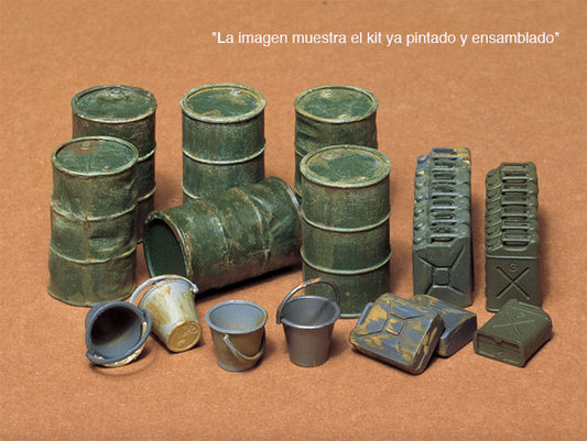 Modelo a escala 1/35 para armar: Militar - Jerry Cans Set (Set de Bidones)