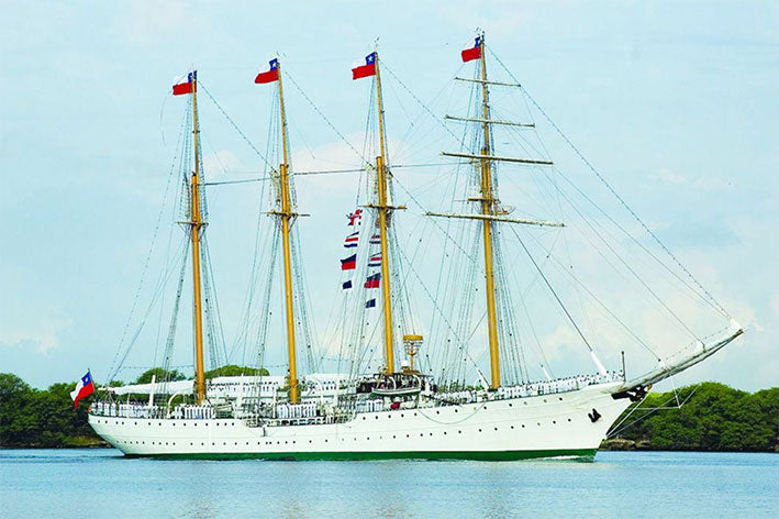 Modelo a escala de madera 1/100 para armar: Esmeralda BB730 - Billing Boats