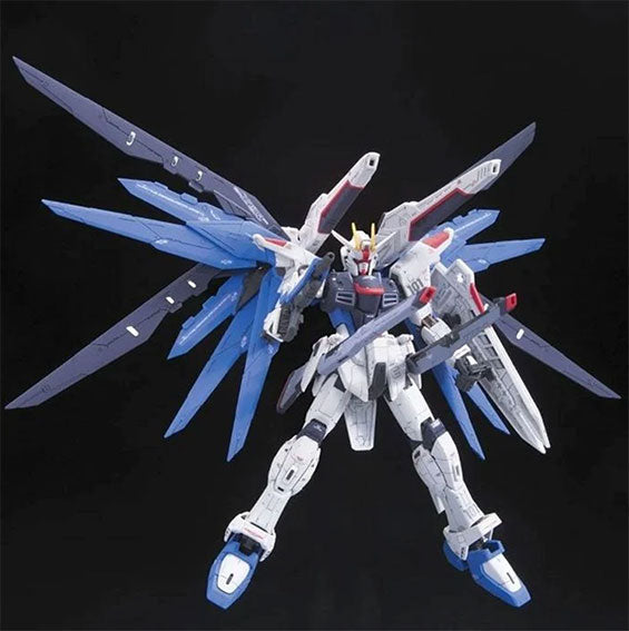 Bandai - Gundam Model Kit - RG ZGMF-X10A Gundam Seed Freedom 1/144