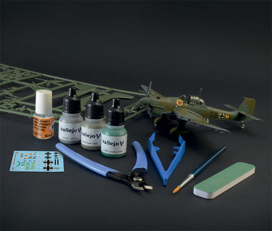 Modelo a escala 1/72 para armar: Junker Ju-87B Stuka - Complete Set For Modeling - Starter kit