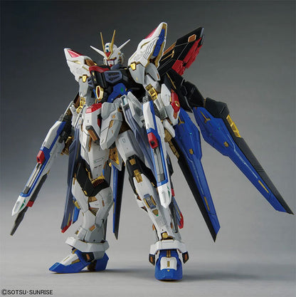 Bandai - Gundam Model Kit - Strike Freedom Gundam MGEX 1/100