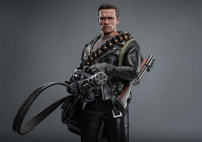 Hot Toys MMS795: Terminator 2: Judgment Day - T-800 (2.0) 1/6 Escala