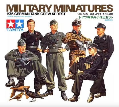 Modelo a escala 1/35 para armar: Militar - GERMAN TANK CREW AT REST (TRIPULACIÓN DE TANQUE ALEMÁN EN DESCANSO)