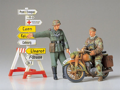 Modelo a escala 1/35 para armar: Militar - GERMAN MOTORCYCLE ORDERLY SET