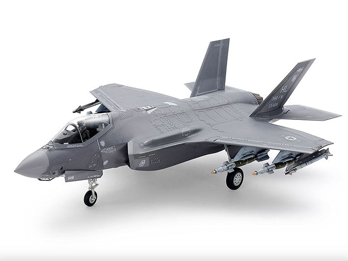 Modelo a escala 1/72 para armar: LOCKHEED MARTIN F-35 A LIGHTNING II