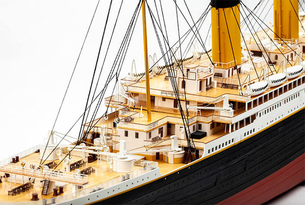 Modelo a escala de madera 1/144 para armar: RMS Titanic BB510 - Billing Boats