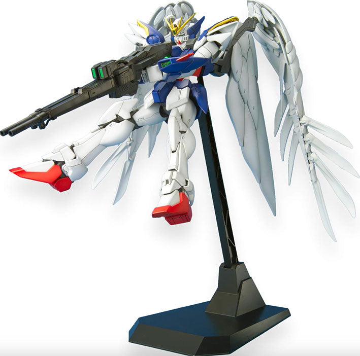 Bandai - Gundam Model Kit - Wing Gundam Zero Custom MG 1/100