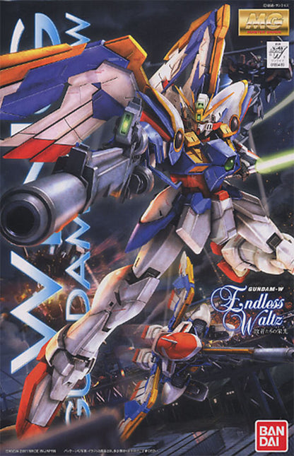 Bandai - Gundam Model Kit - XXXG-01W Wing Gundam EW Ver. MG 1/100