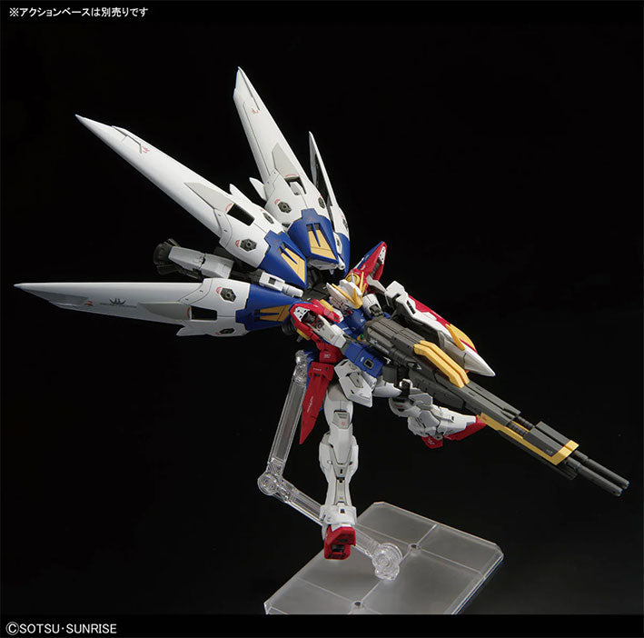 Bandai - Gundam Model Kit - Wing Gundam Zero RG 1/144