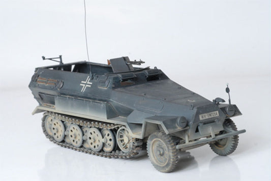 Modelo a escala 1/35 para armar: Vehículo Hanomag Personnel Carrier Sd.Kfz.251/1 Ausf.B