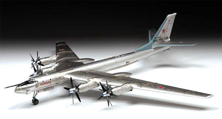 Modelo a escala 1/144 para armar: Avión Tupolev Tu-95