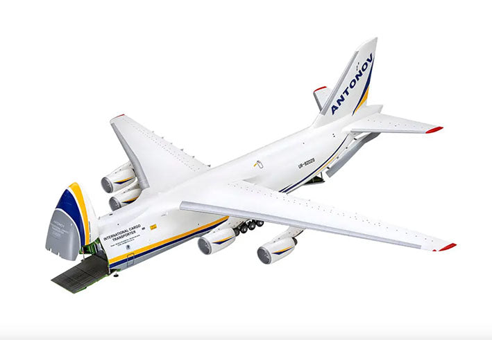 Modelo a escala 1/144 para armar: Antonov AN-124 "Ruslan"