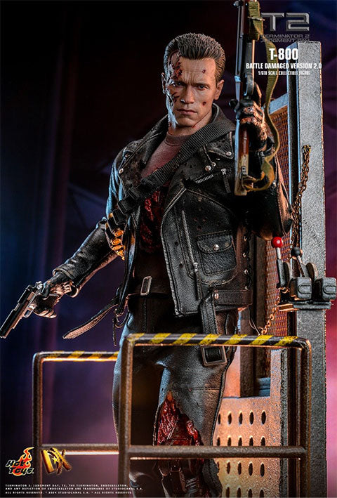 Hot Toys DX46: Terminator 2: Judgment Day - T-800 (Battle Damaged Version 2.0) 1/6 Escala