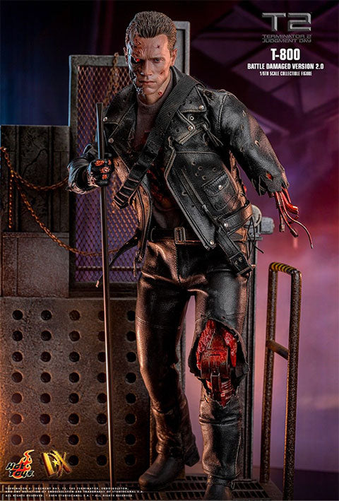 Hot Toys DX46: Terminator 2: Judgment Day - T-800 (Battle Damaged Version 2.0) 1/6 Escala