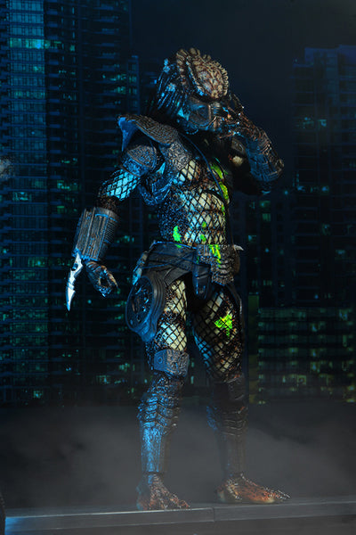 NECA - PREDATOR - Ultimate Battle Damage City Hunter Predator 7"
